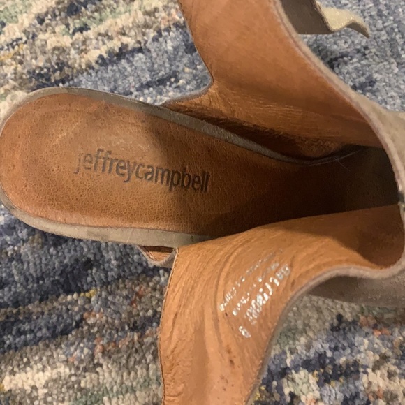 Jeffrey Campbell Suede Heels sz 9 - Picture 6 of 6